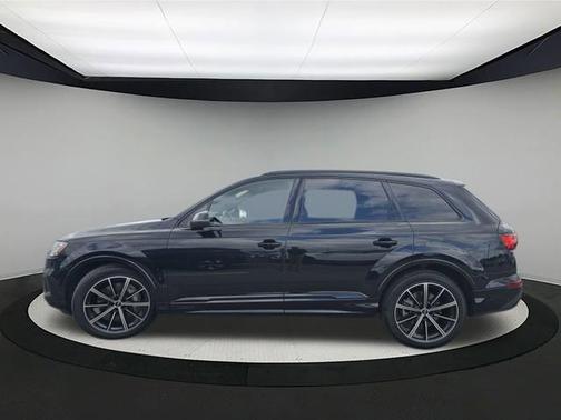 2021 Audi Q7 55 Prestige