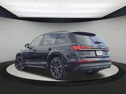 2021 Audi Q7 55 Prestige