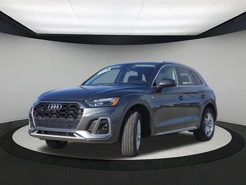 2023 Audi Q5 45 S line Premium