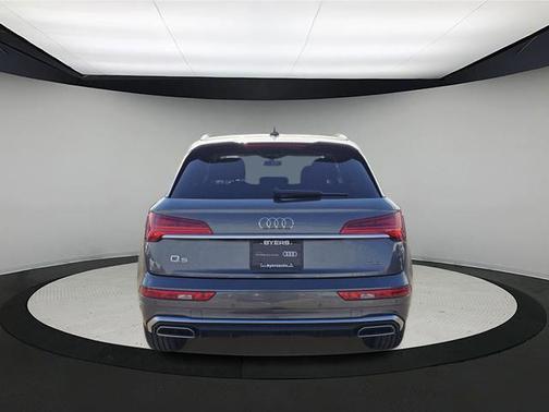 2023 Audi Q5 45 S line Premium