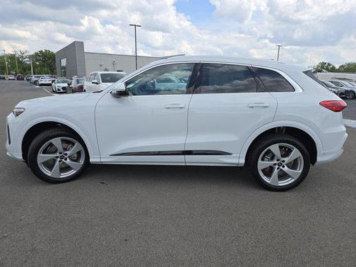 2025 Audi Q5 Premium Plus