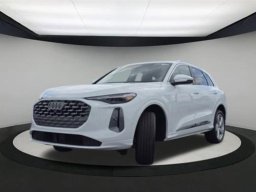 2025 Audi Q5 Premium Plus