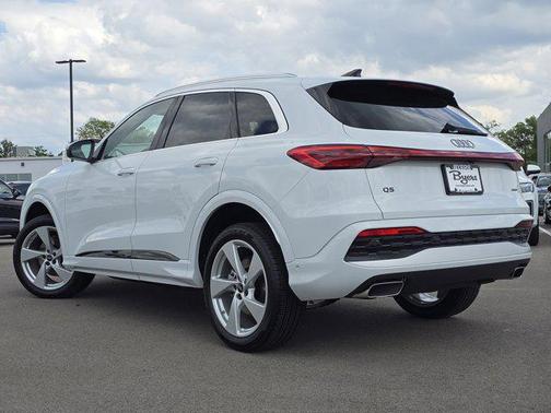 2025 Audi Q5 Premium Plus
