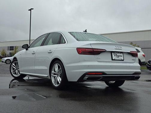 2022 Audi A4 45 S line Premium Plus