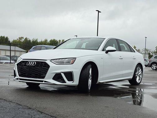 2022 Audi A4 45 S line Premium Plus