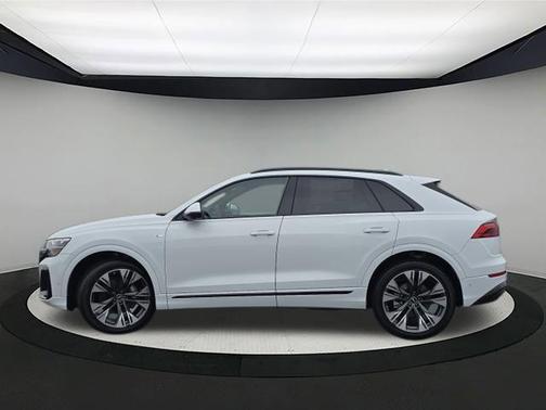 2026 Audi Q8 55 Premium Plus