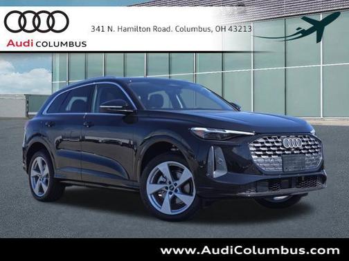 Mythos Black Metallic 2025 Audi Q5 Premium Plus TFSI quattro S tronic