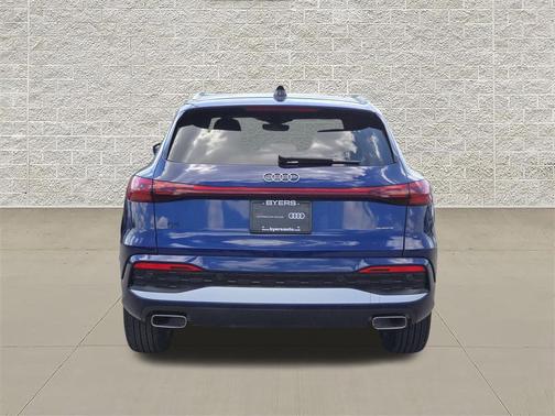 Navarra Blue Metallic 2025 Audi Q5 Premium TFSI quattro S tronic