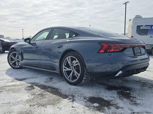 2023 Audi e-tron GT Premium Plus quattro