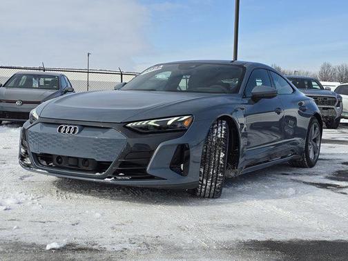 2023 Audi e-tron GT Premium Plus quattro