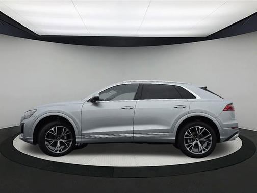 2025 Audi Q8 55 Premium Plus