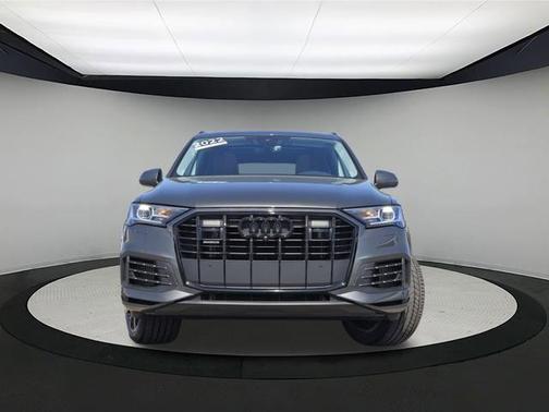 2022 Audi Q7 55 Premium Plus