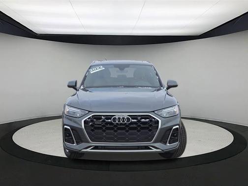 2022 Audi Q5 45 S line Premium