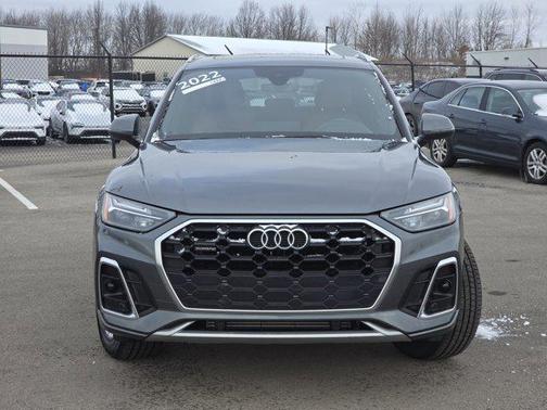 2022 Audi Q5 45 S line Premium