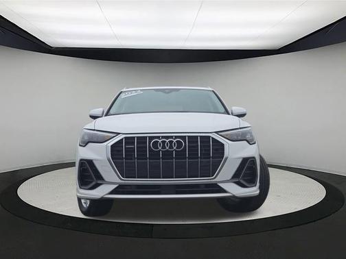 2022 Audi Q3 45 S line Premium