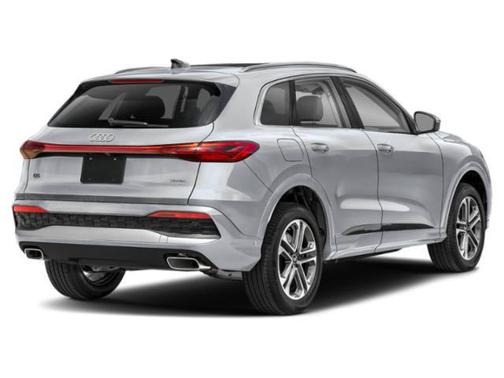 Florett Silver Metallic 2026 Audi Q5 Premium Plus TFSI quattro S tronic