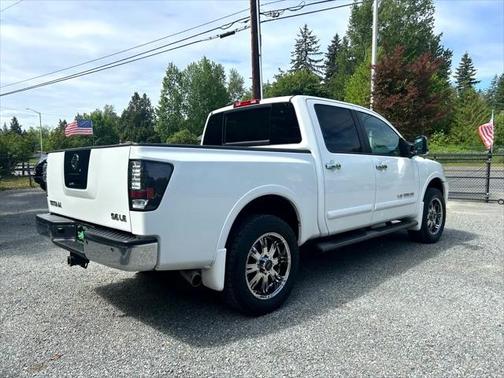 2009 Nissan Titan LE Crew Cab