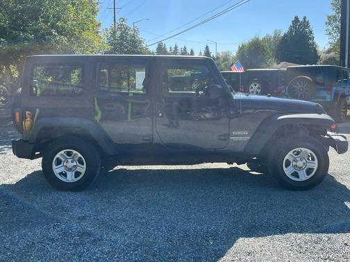 2011 Jeep Wrangler Unlimited Sport