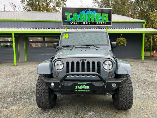 2014 Jeep Wrangler Unlimited Sahara