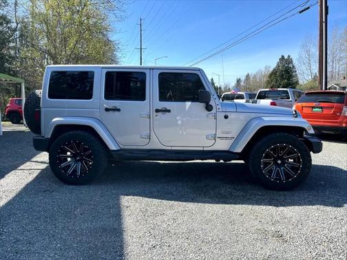 2011 Jeep Wrangler Unlimited Sahara