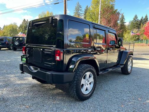 2013 Jeep Wrangler Unlimited Sahara