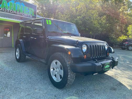 2013 Jeep Wrangler Unlimited Sahara