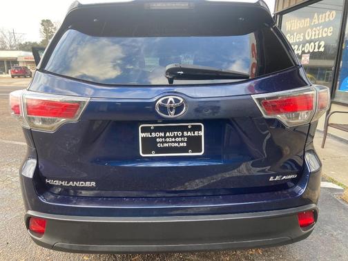 2014 Toyota Highlander LE