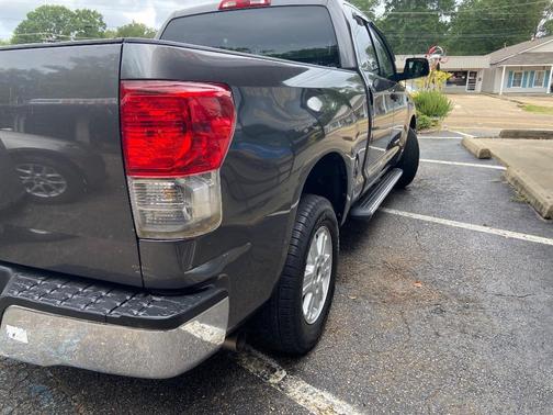 2011 Toyota Tundra Grade