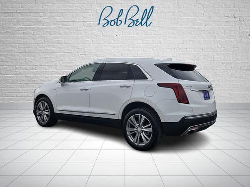 Crystal White Tricoat 2024 Cadillac XT5 Premium Luxury
