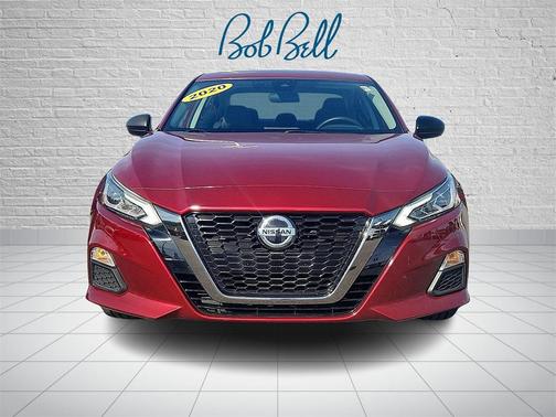 2020 Nissan Altima SR FWD
