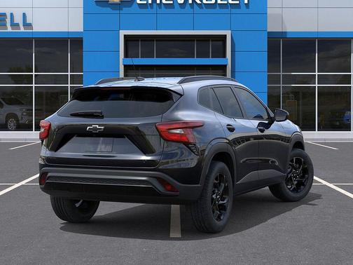 Mosaic Black Metallic 2026 Chevrolet Trax LT