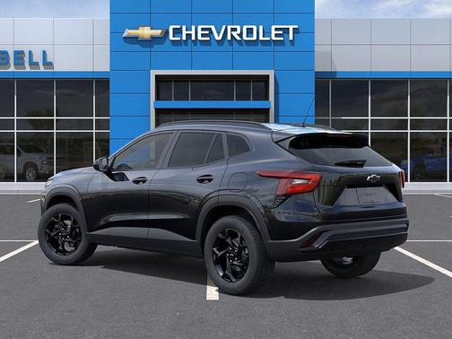 Mosaic Black Metallic 2026 Chevrolet Trax LT