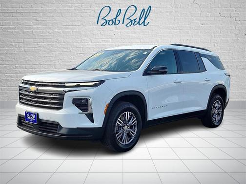 2024 Chevrolet Traverse LT