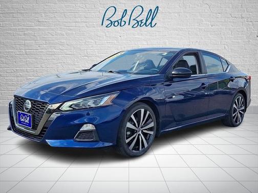 2021 Nissan Altima SR FWD