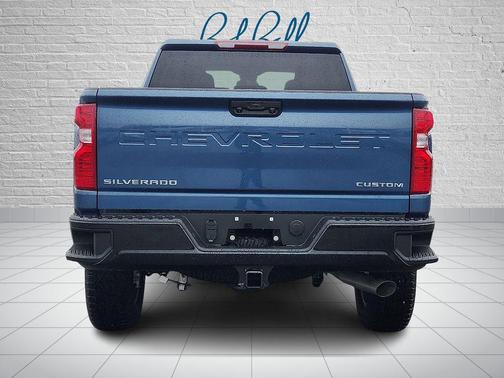 2026 Chevrolet Silverado 2500 Custom