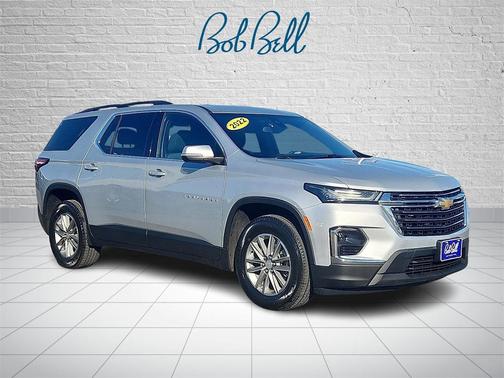 2022 Chevrolet Traverse LT Cloth