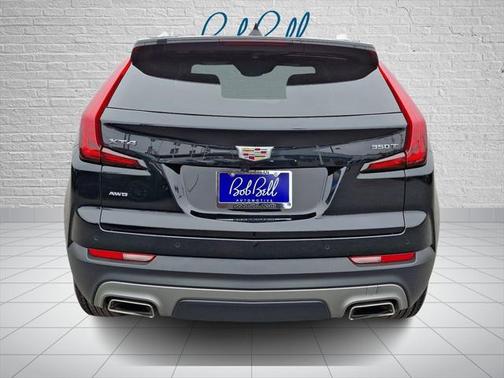 2022 Cadillac XT4 Premium Luxury