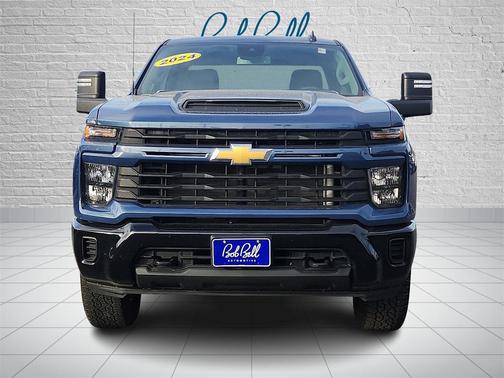 2024 Chevrolet Silverado 2500 Custom