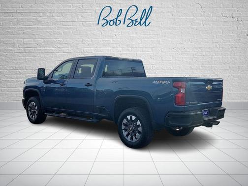 2024 Chevrolet Silverado 2500 Custom