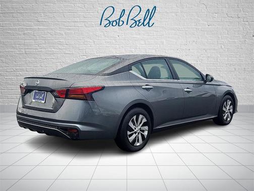 2022 Nissan Altima S FWD