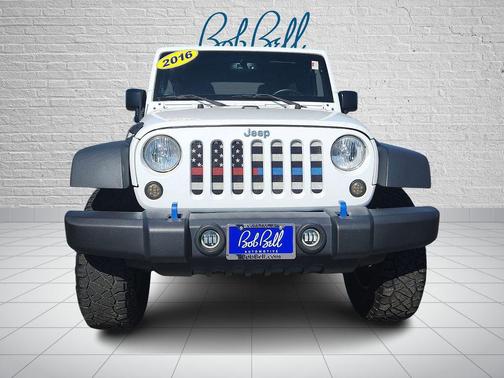 Bright White Clearcoat 2016 Jeep Wrangler Unlimited Sport
