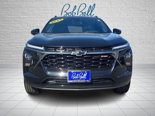 Mosaic Black Metallic 2025 Chevrolet Trax FWD 2RS