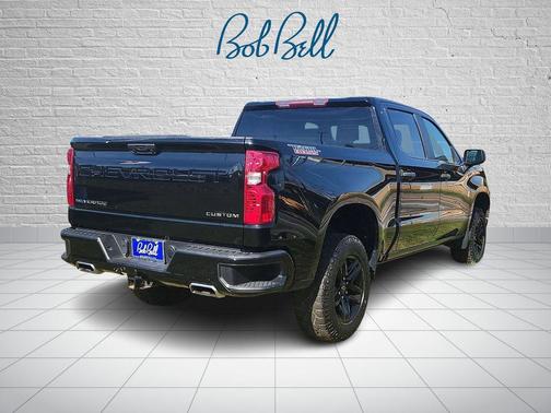 Black 2022 Chevrolet Silverado 1500 Custom Trail Boss