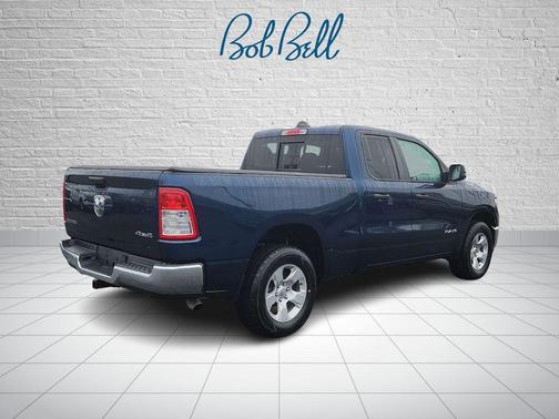 Patriot Blue Pearlcoat 2023 RAM 1500 Big Horn/Lone Star