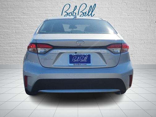 Classic Silver Metallic 2021 Toyota Corolla LE