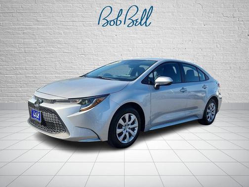 Classic Silver Metallic 2021 Toyota Corolla LE