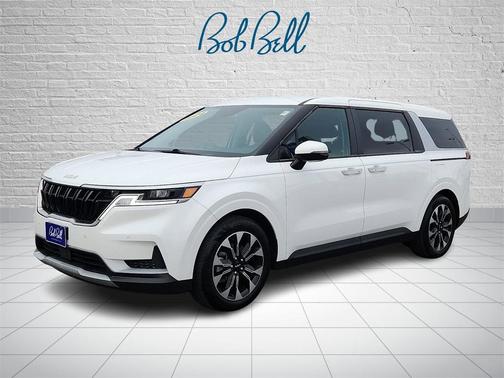2024 Kia Carnival EX