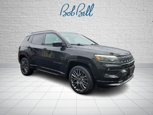 Diamond Black Crystal Pearlcoat 2022 Jeep Compass High Altitude