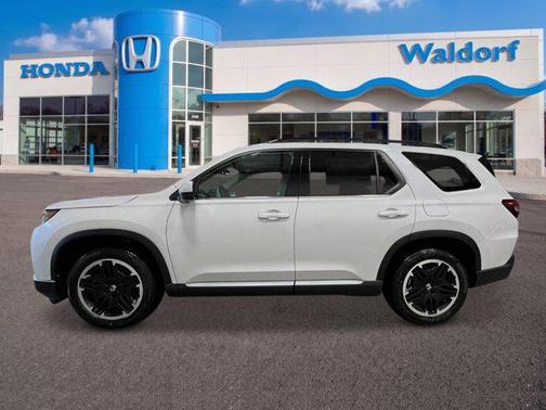 Platinum White Pearl 2026 Honda Pilot Touring 8-Passenger