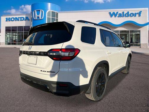 Platinum White Pearl 2026 Honda Pilot Black Edition